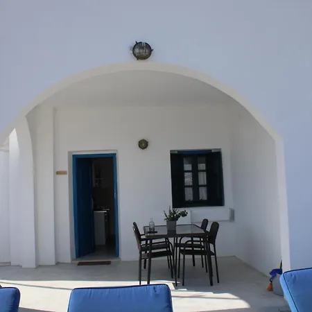 Solasta In Santorini *