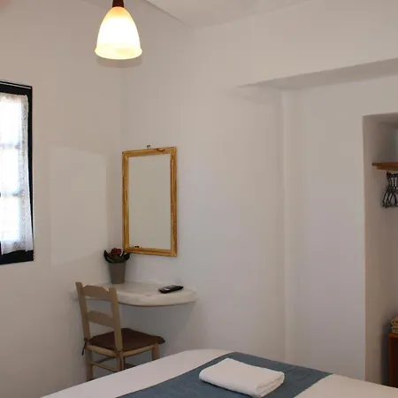 Solasta In Santorini